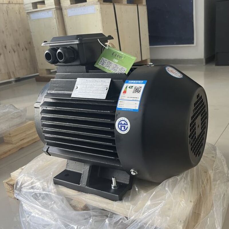 電気駆動の永久磁石モーターは、速度範囲 20 ～ 3000 RPM とネオジム鉄ボロン NdFeB 磁石素材を採用して性能を高めています。